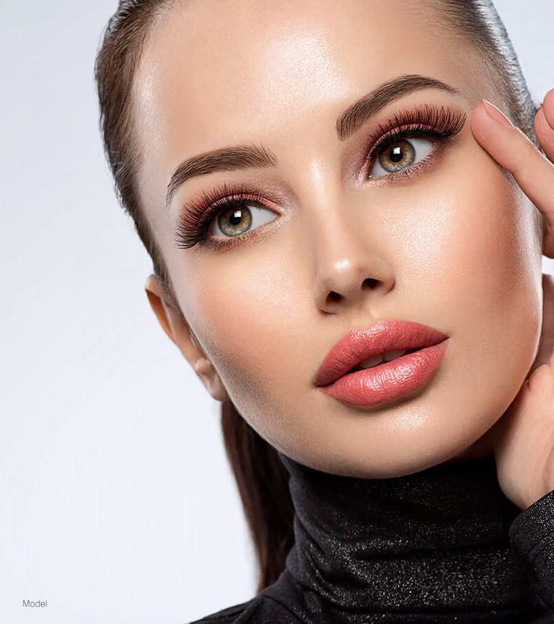 woman with green eyes